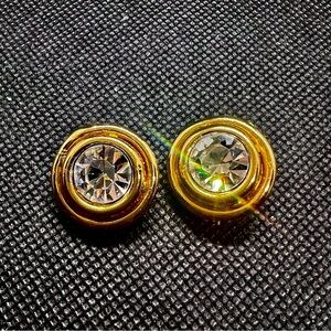 Vintage Ciner Clear Rhinestone Crystal Clip on Earrings Round Gold‎ Tone